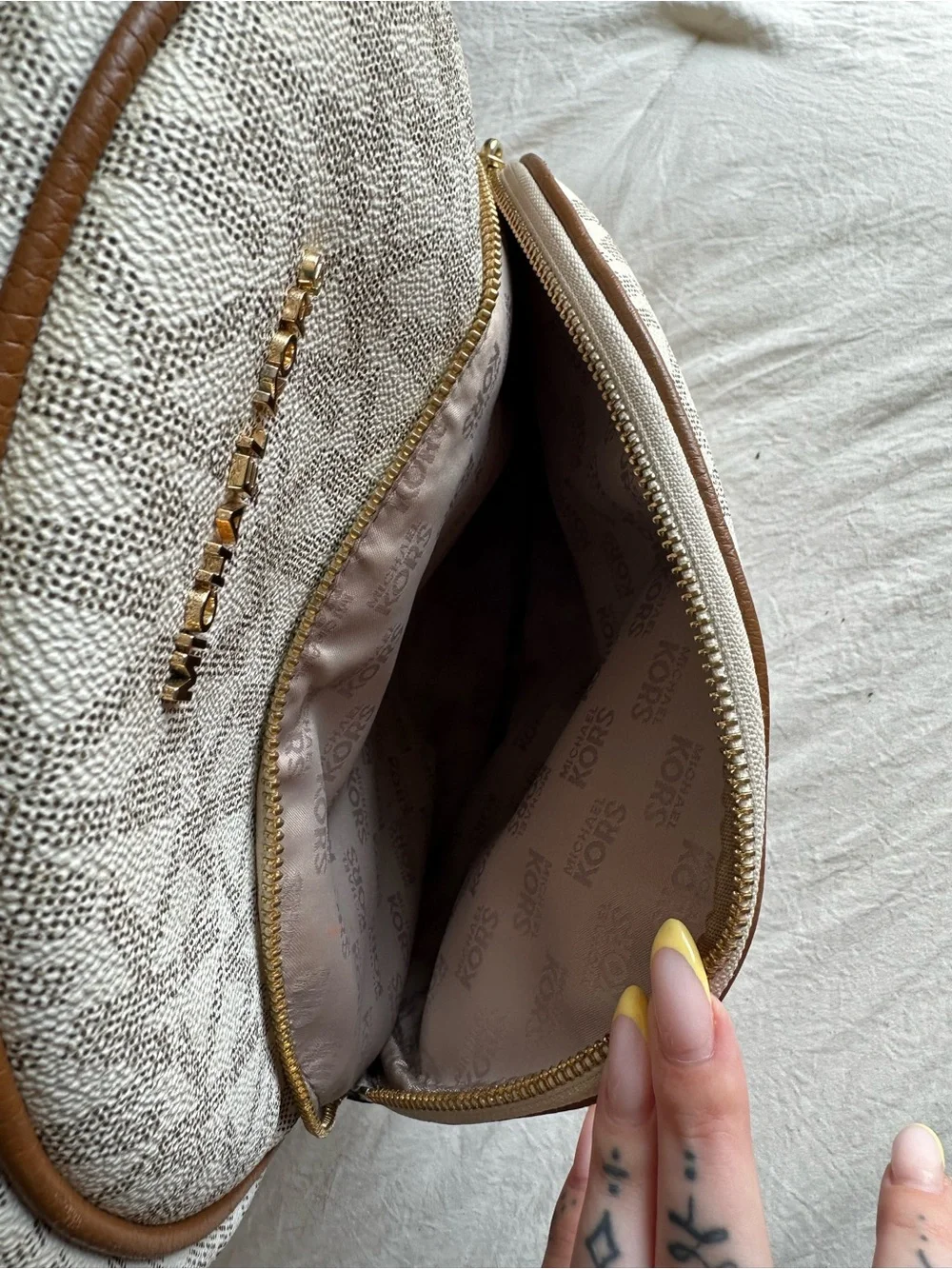 MICHEAL Micheal Kors Abbey backpack